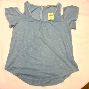 NWT Lucky Jade Cold-Shoulder Back Button Detailed Boho Top - Size M